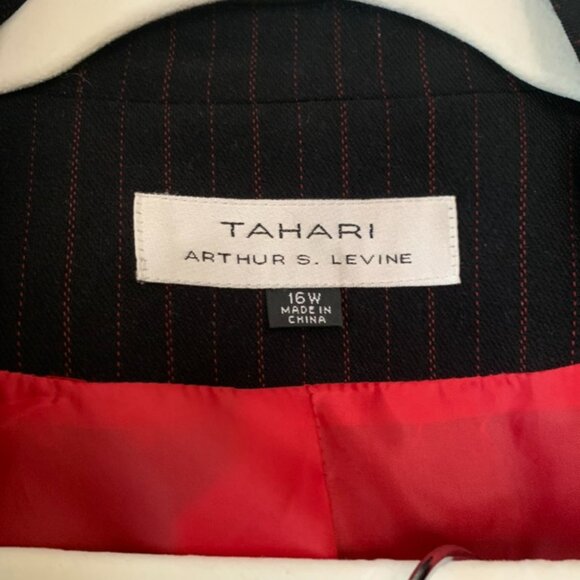 TAHARI SUIT JACKET & SKIRT SET - Picture 2 of 5